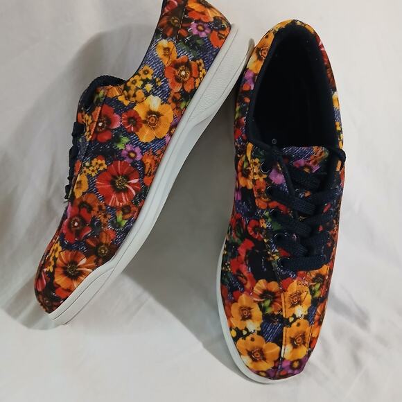 Easy Spirit W7 Floral Tie canvas style slp on sneaker High-quality white treads - Picture 14 of 14